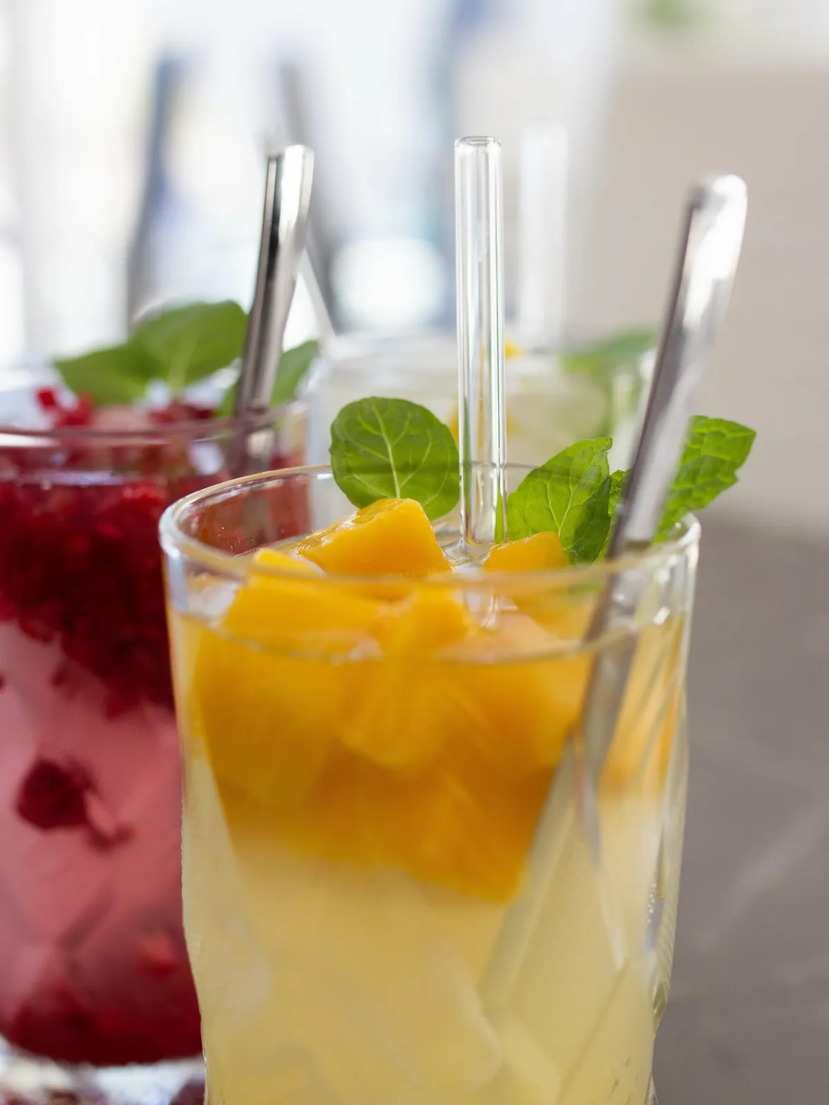 Domácí ovocné limonády s mátou